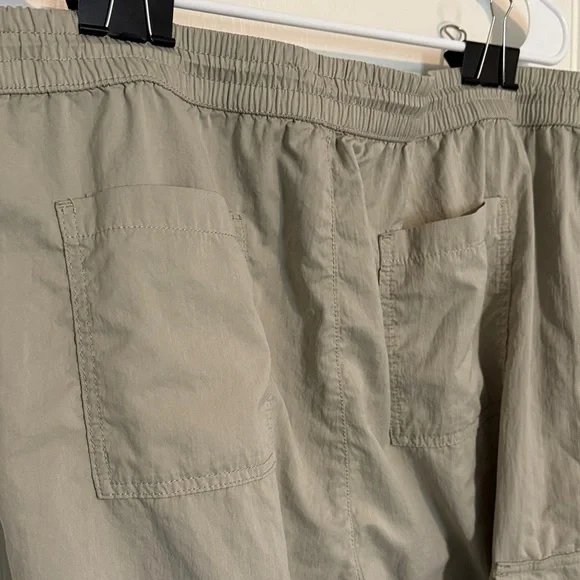 Women’s C&C California Cargo Pants - Light Gray Size XL - Picture 7 of 13